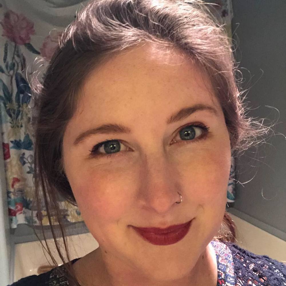 Meet your Posher, Holly